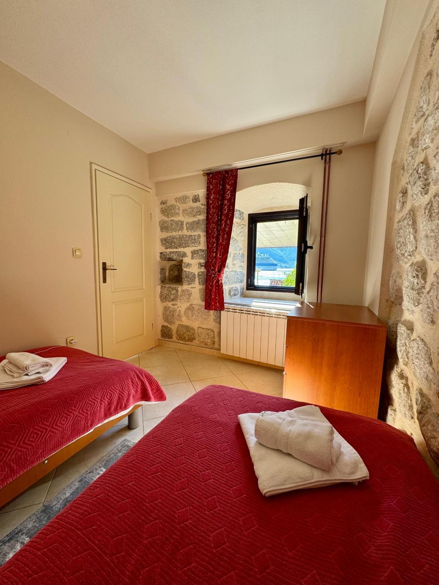 Apartments Radonicic Kotor Exterior foto