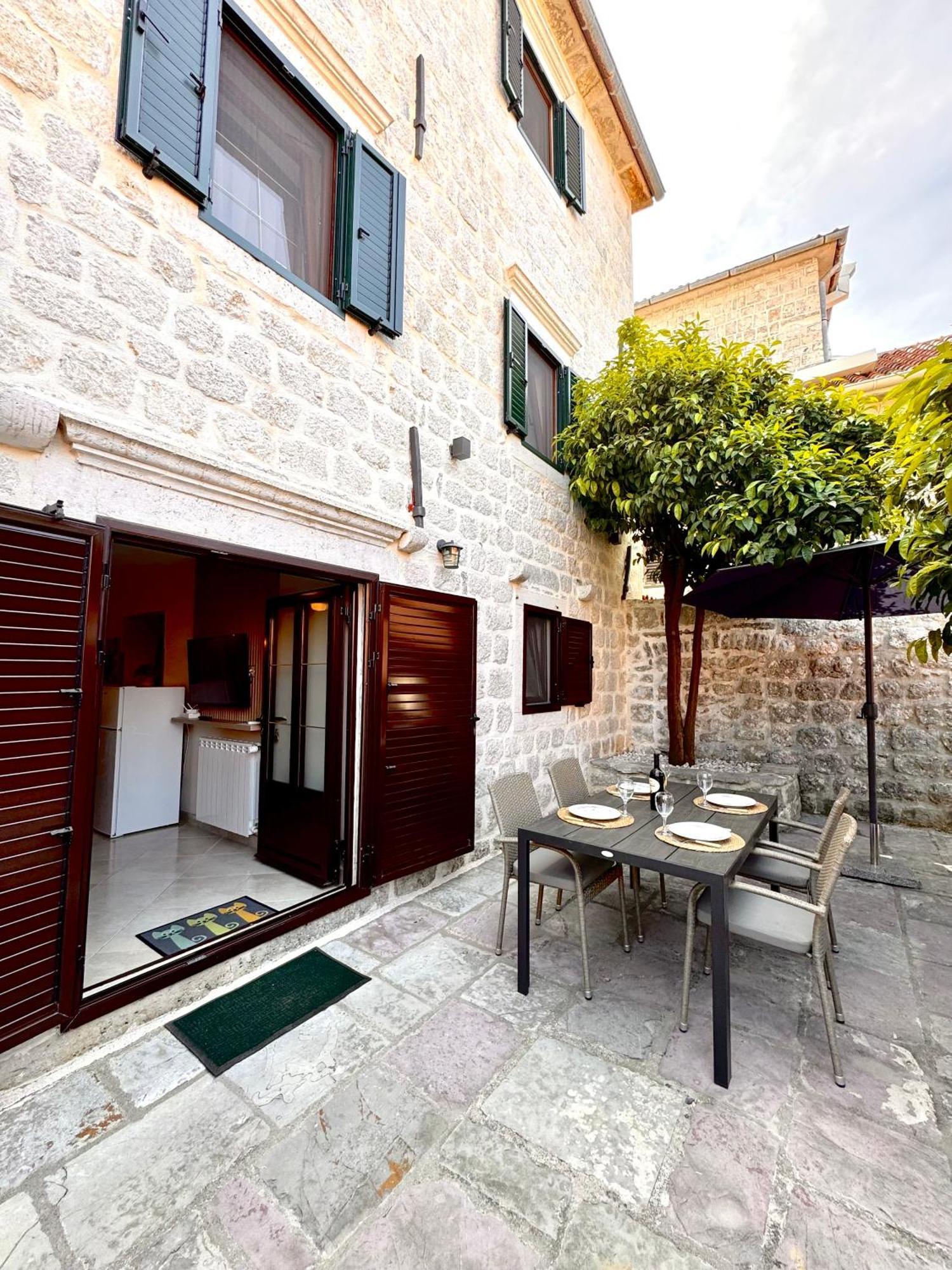 Apartments Radonicic Kotor Exterior foto